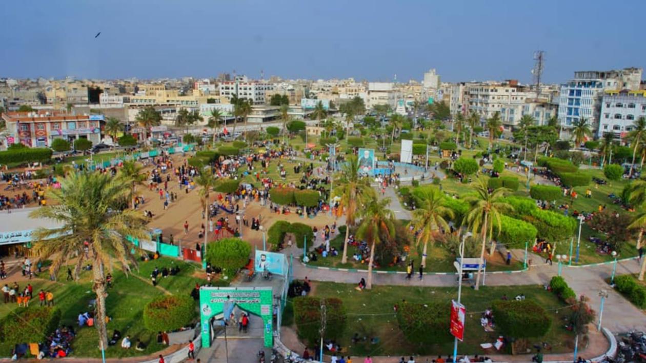 تباين مستمر في أسعار صرف الريال اليمني أمام العملات الأجنبية بين صنعاء وعدن