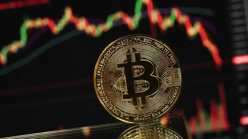 البيتكوين تتراجع مع تلاشي آمال التوصل لاتفاق بين واشنطن وطهران 