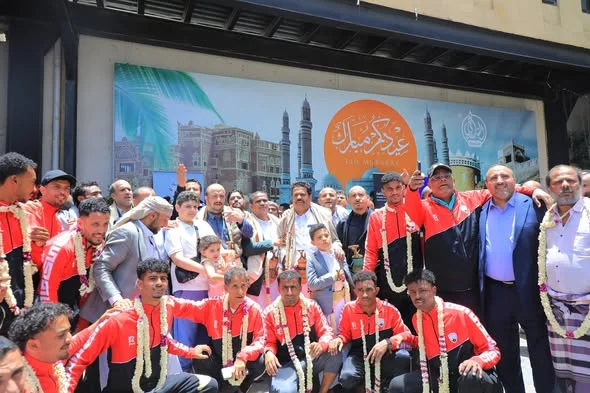 بلمسة وفاء وطنية.. القطاع الخاص بصنعاء يحتفي بنادي فحمان أبين