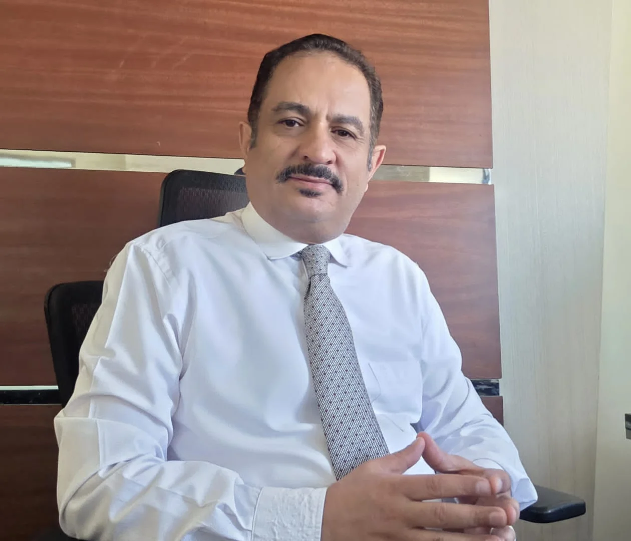 سلسلة: تعلّم التسويق الرقمي ببساطة.. الحلقة الرابعة لماذا ينجح البعض في الإنترنت بينما يختفي الآخرون؟