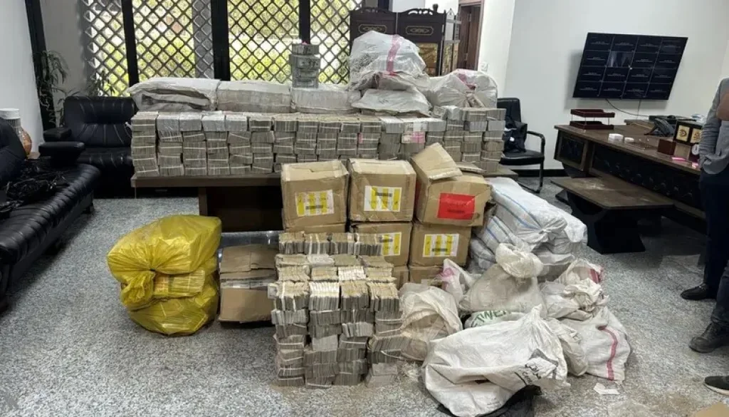 مسؤول عراقي: الأموال المنهوبة منذ 2003 تتجاوز تريليوني دولار