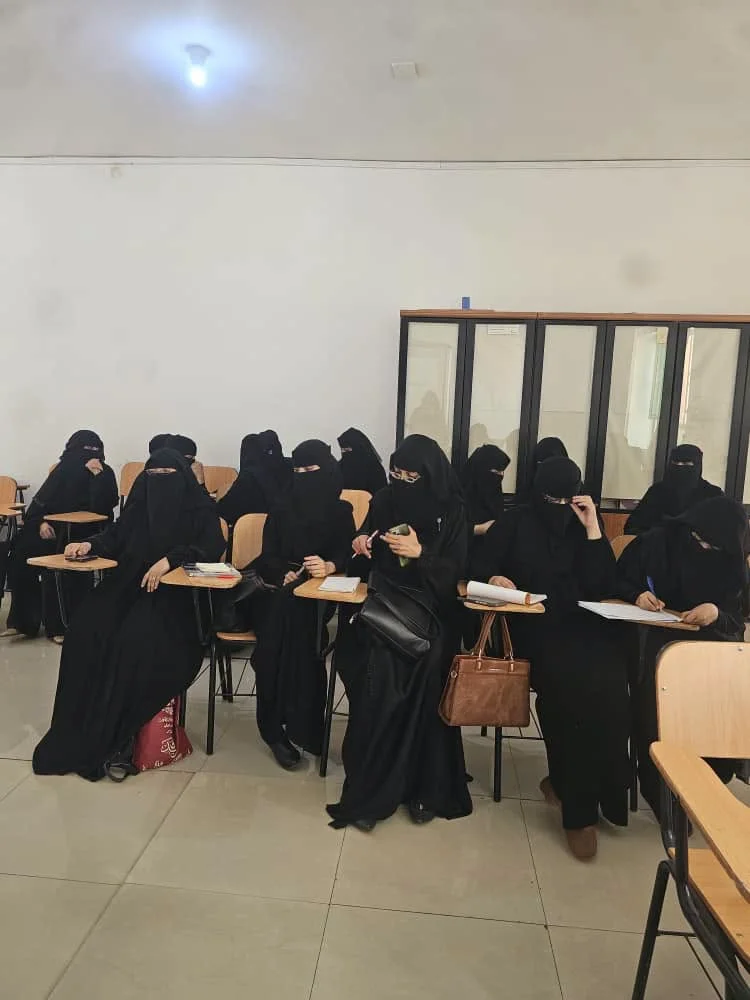 لتطوير الكفايات المهنية: معلمات اللغة الإنجليزية في مدارس الرشيد يشاركن في ورشة «القراءة المبكرة»