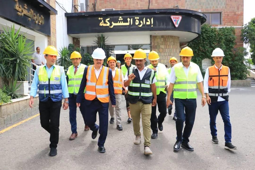 وكيل وزارة الشؤون الاجتماعية والعمل يزور عددا من شركات مجموعة هائل سعيد أنعم وشركاه ويشيد بتجربتها المتقدمة في مجال السلامة والصحة المهنية