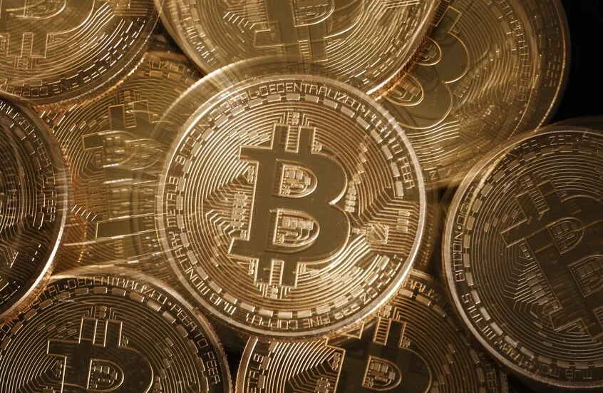 خطوة تاريخية.. البنك المركزي الروسي يسمح بتداول العملات المشفرة علناً